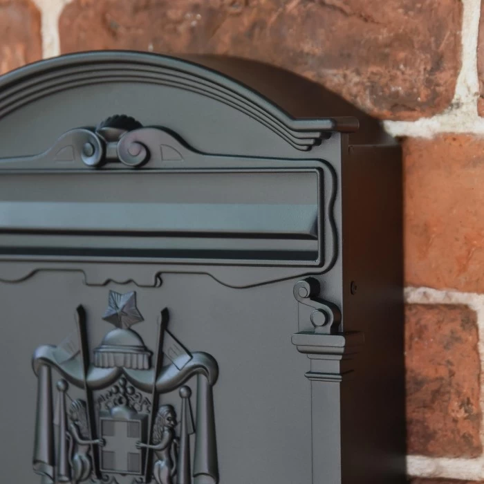 "Midnight Thunder" Dawson Lodge Post Box - 41cm 4 "Midnight Thunder" Dawson Lodge Post Box - 41cm - Image 2