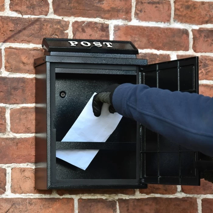 Black & Green "Oxford" Tractor Wall Mounted Post Box 9 Black & Green "Oxford" Tractor Wall Mounted Post Box - Image 7