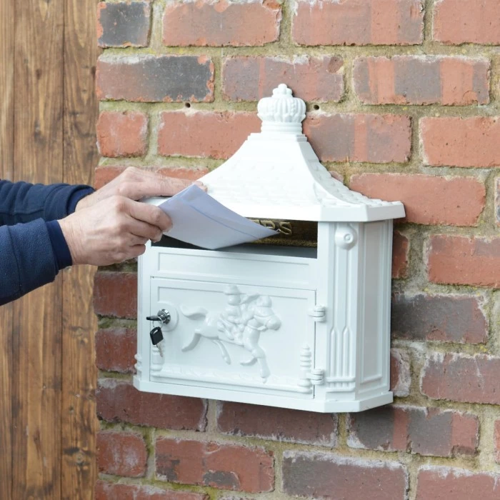 “Frostine" White Huntington Wall Mounted Post Box 4 “Frostine" White Huntington Wall Mounted Post Box - Image 2