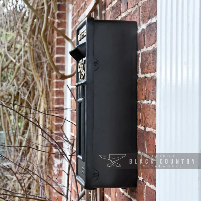 "Oakhampton" Slim King George Post Box In Black 5 "Oakhampton" Slim King George Post Box In Black - Image 3