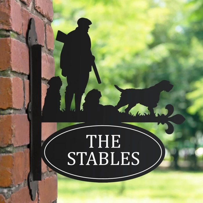 Game Season "3 Korthals Griffon" Iron Bracketed House Name Sign - Image 3